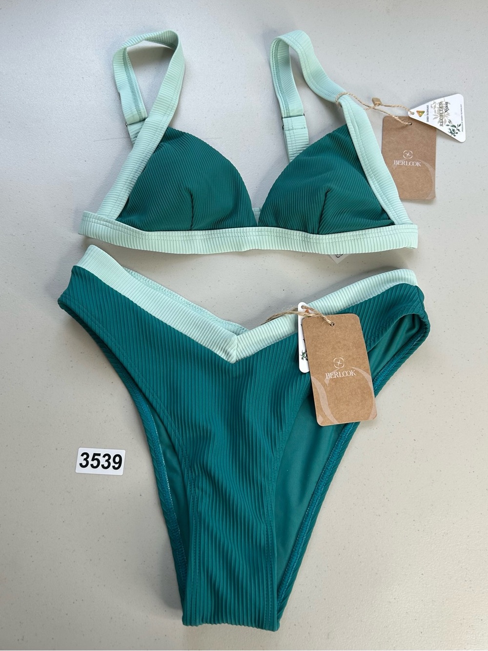 Berlook Bikini Set XS Green Contrast Trim V Cut Bottom Triangle Top